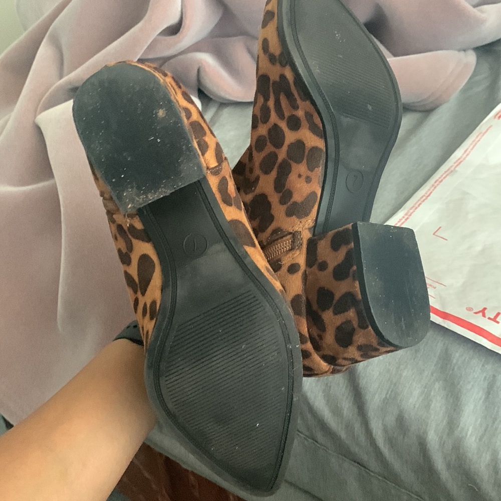 Beautiful Leopard Print Booties - image 2